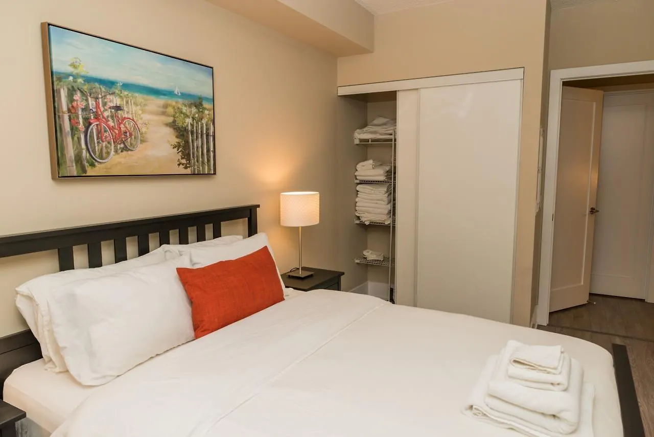 Sarkar Suites - Cn Tower, Mtcc, Rogers Centre Toronto Canada