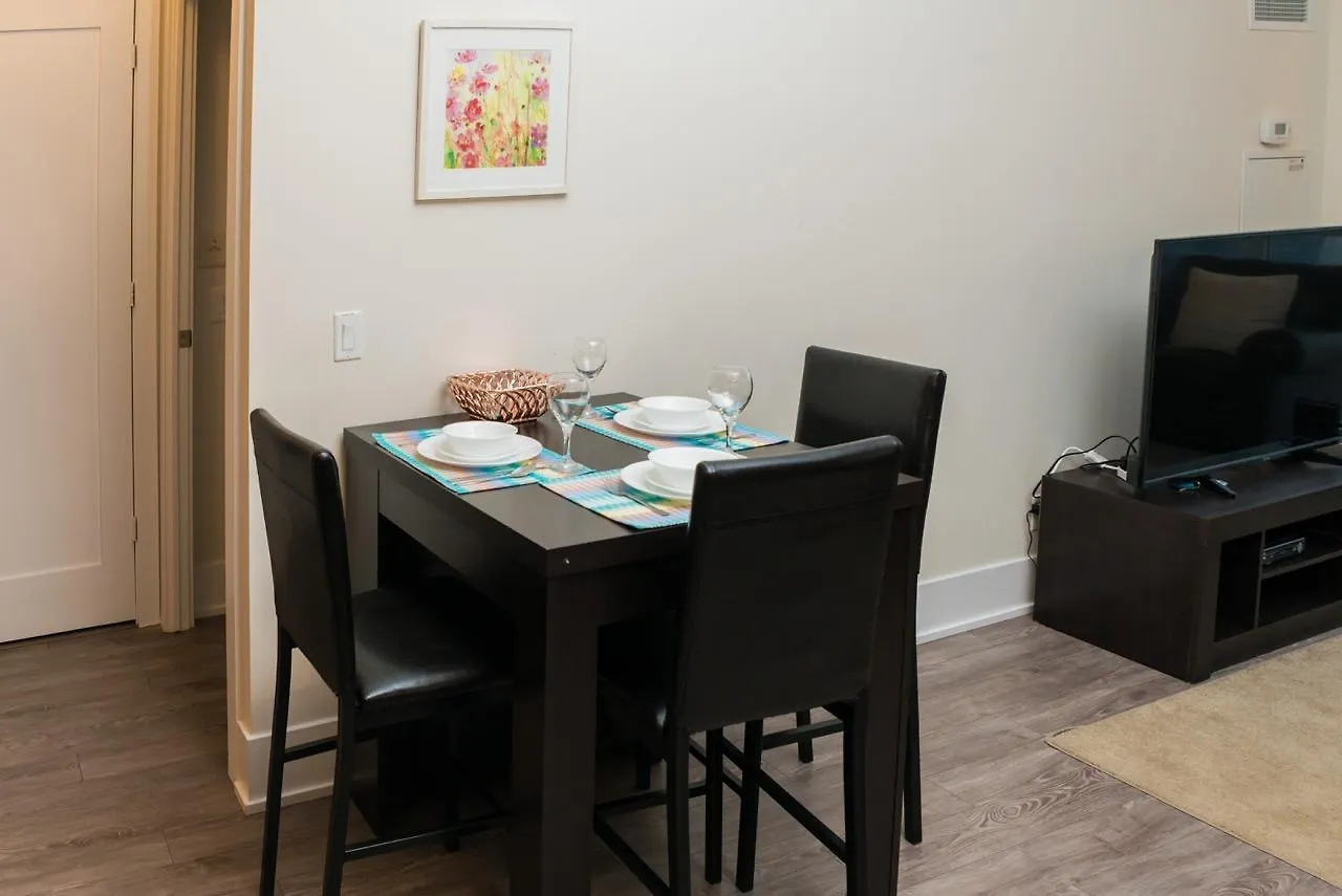 Sarkar Suites - Cn Tower, Mtcc, Rogers Centre Toronto Lejlighed